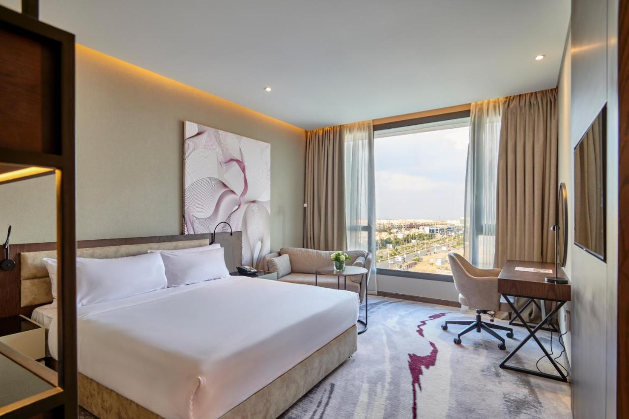 Crowne Plaza - West Cairo Arkan By Ihg 6th of October City Екстериор снимка Deluxe room