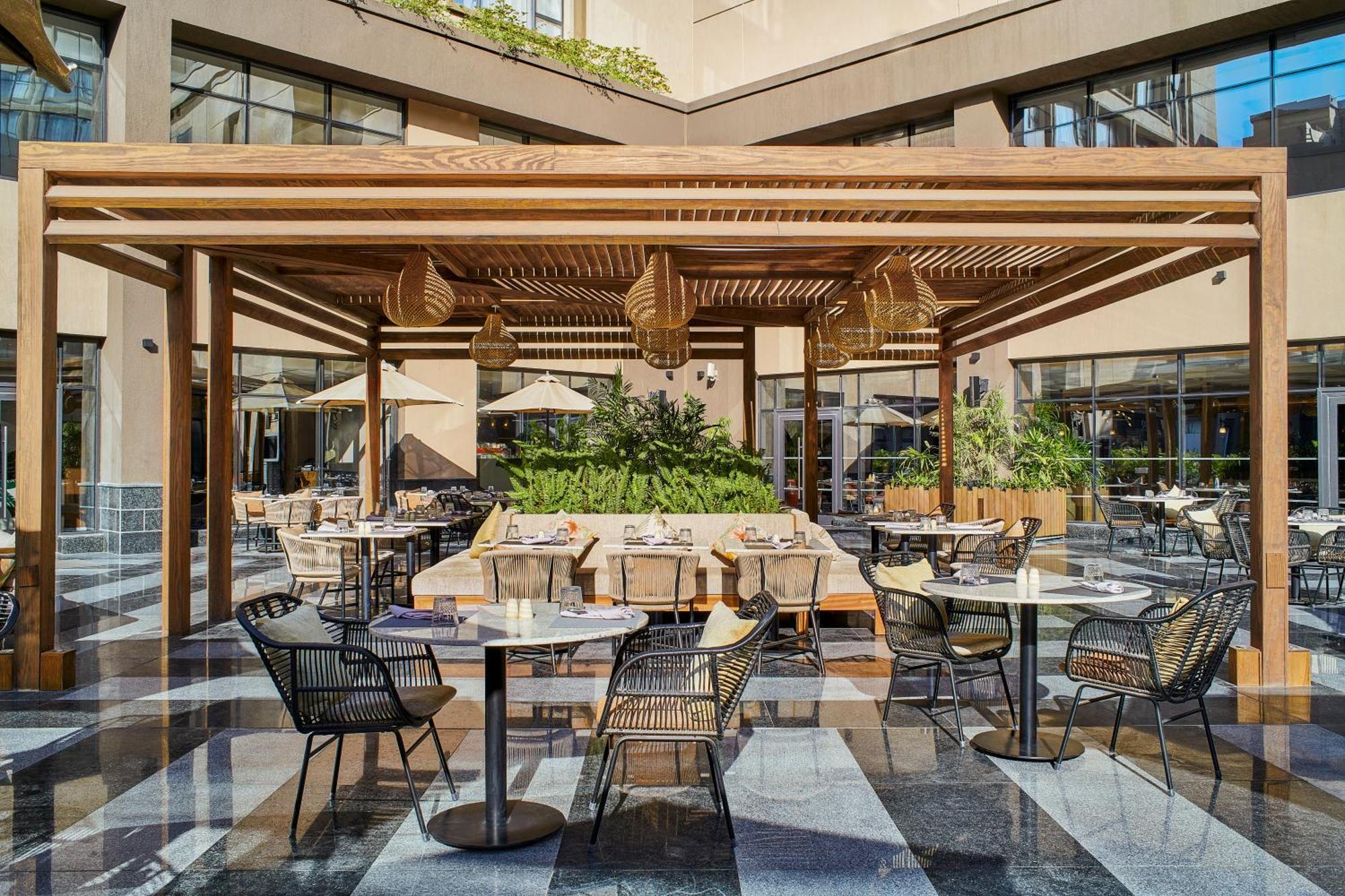 Crowne Plaza - West Cairo Arkan By Ihg 6th of October City Екстериор снимка The restaurant
